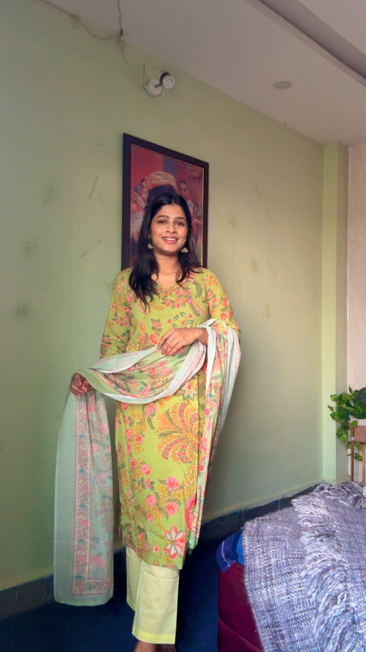 Contrast Bottom Suits