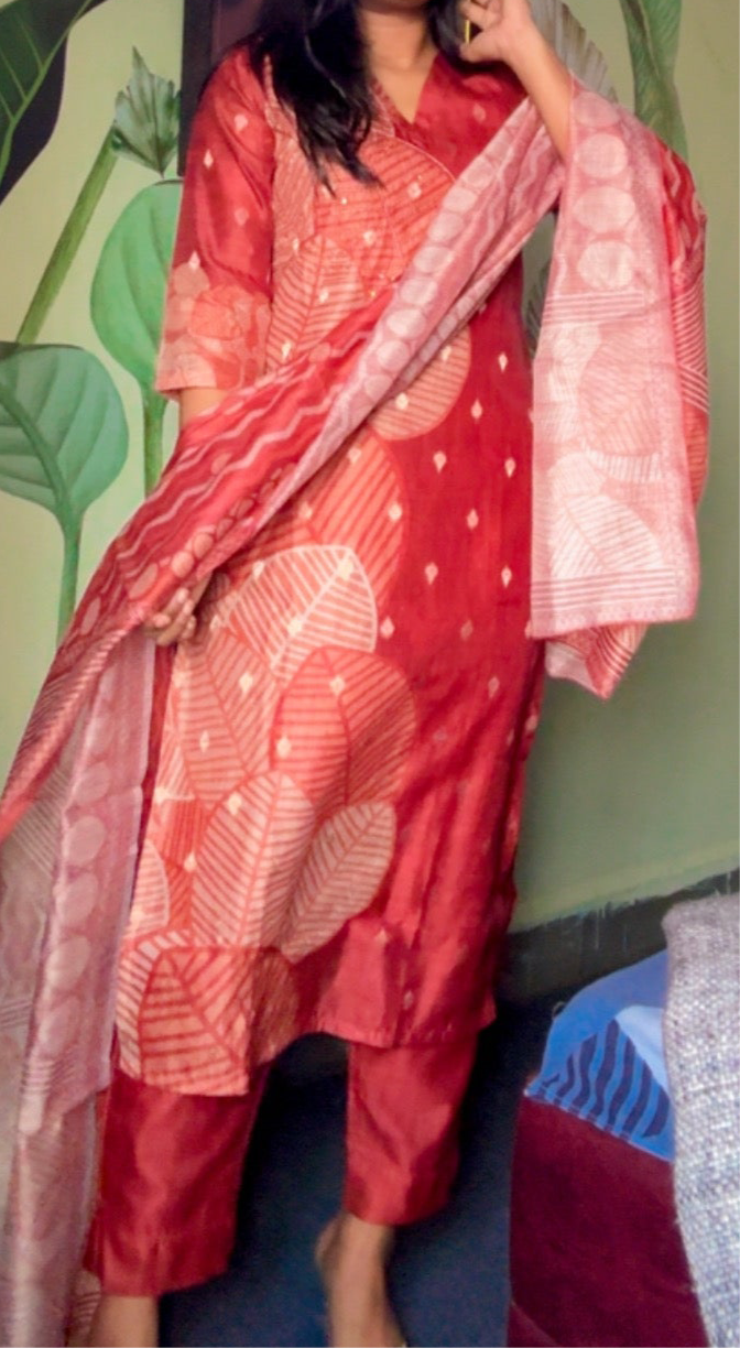 Tan Chanderi Feels Suits