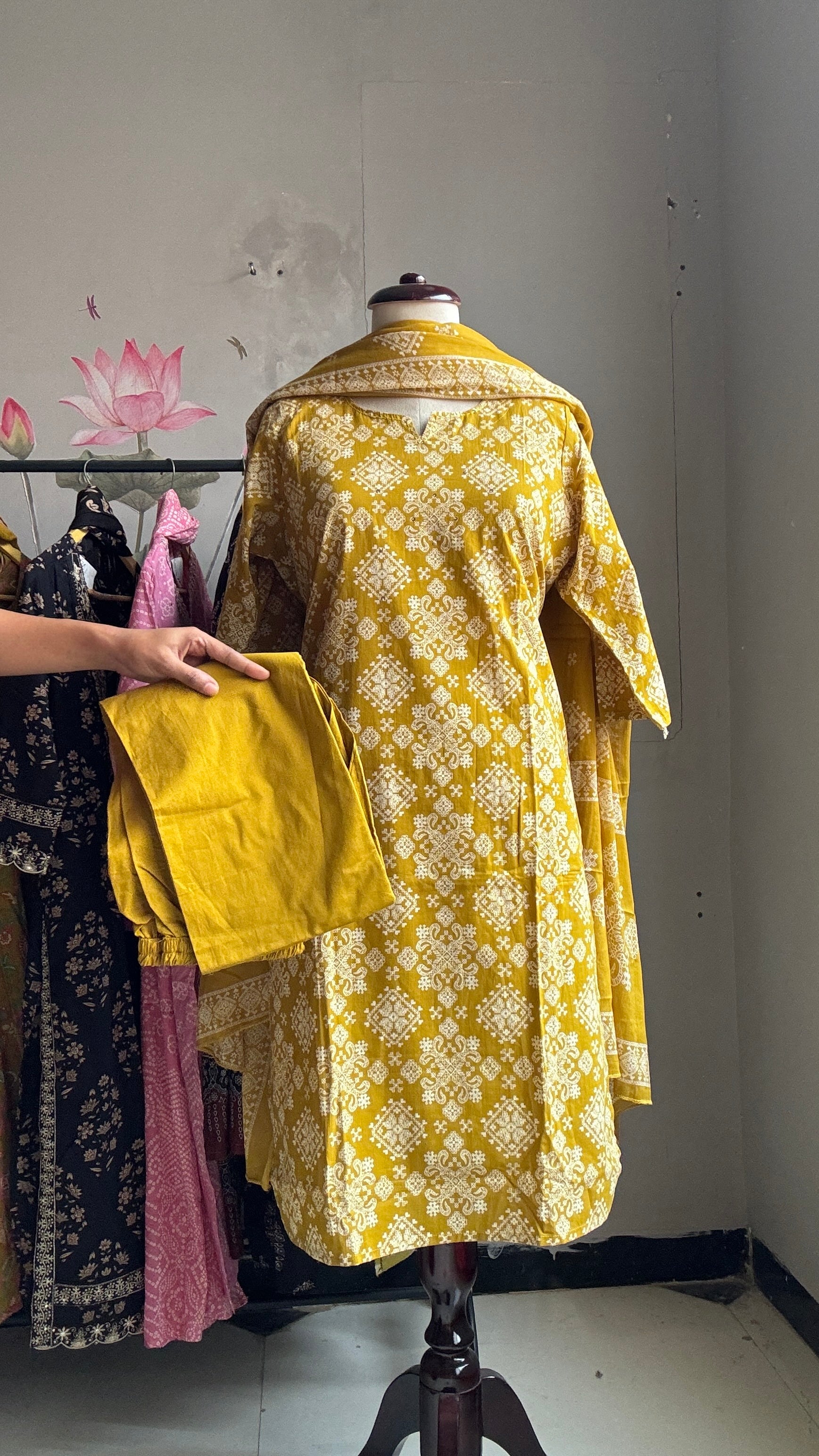 Riya Welcome Special Suit