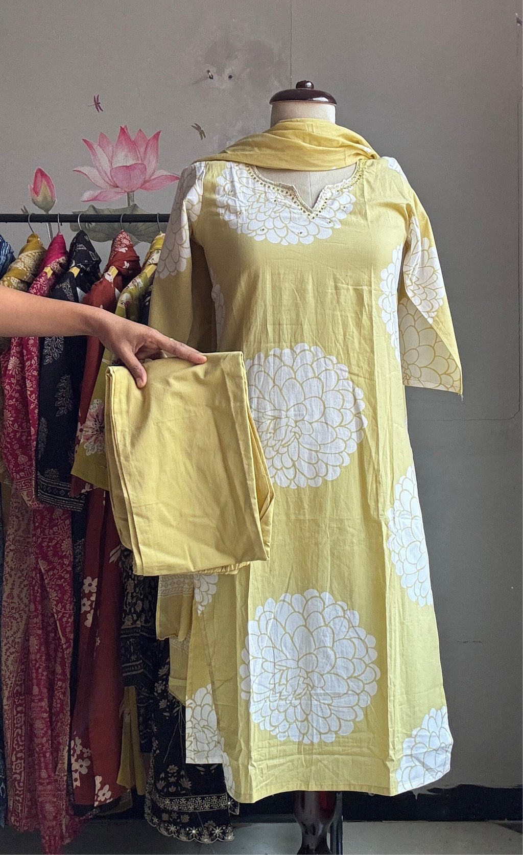 Aadhya Welcome special Suit